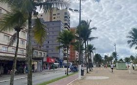 Apto pé na areia